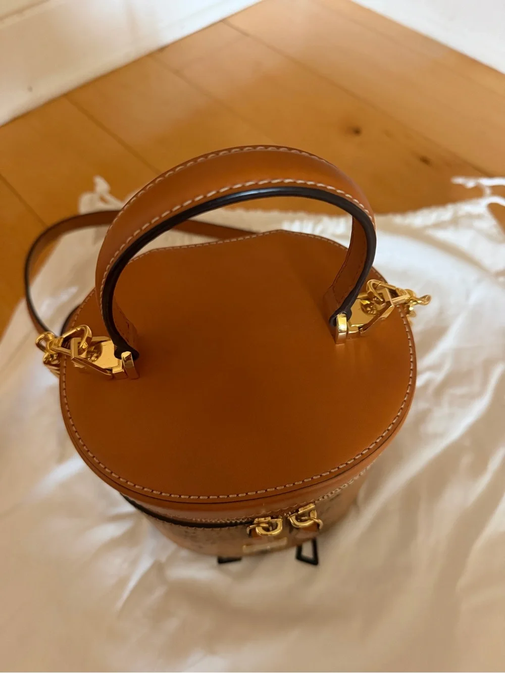 MCM Cognac Visetos Barrel Crossbody with Gold Hardware - Picture 2 of 6